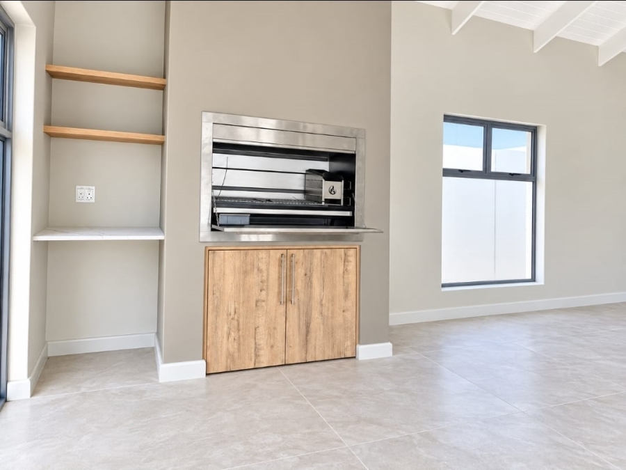 4 Bedroom Property for Sale in Sandown Western Cape